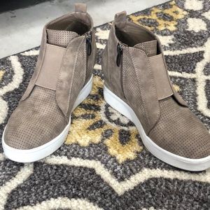 Tan sneaker boots